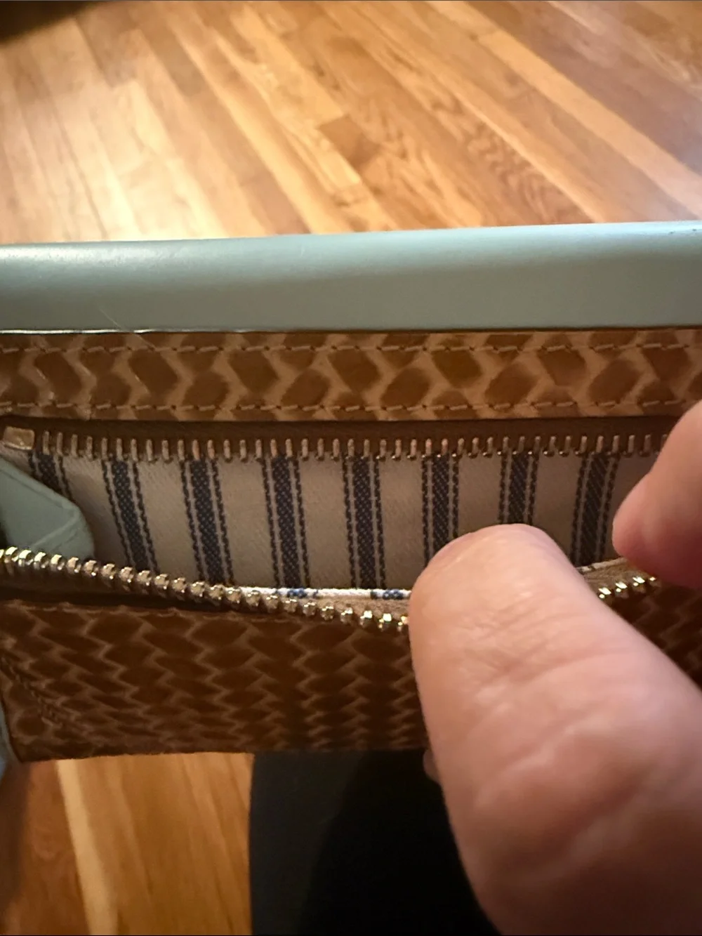 Dooney & Bourke Beacon Woven Continental Clutch Wallet